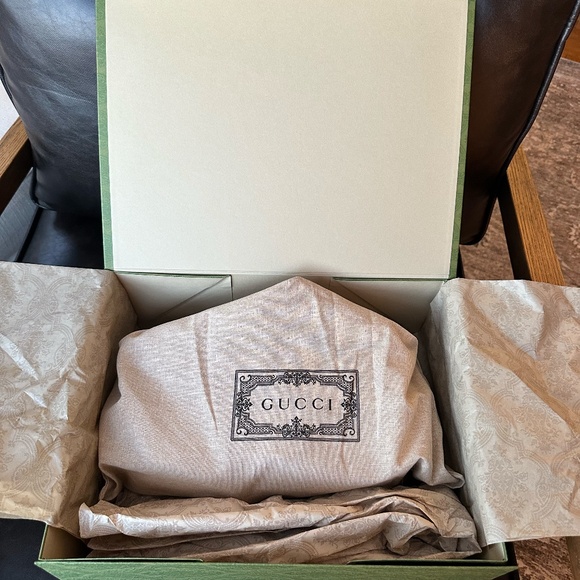 NEW Gucci GG marmont bag medium, white w/ matte gold finish - UNAVAILABLE Online - Picture 11 of 11